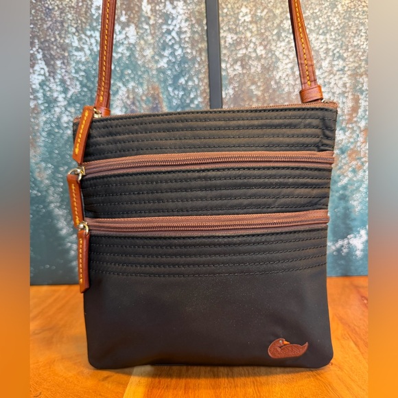 Dooney & Bourke Handbags - Dooney & Bourke Nylon North South Triple Zip Crossbody (EUC)